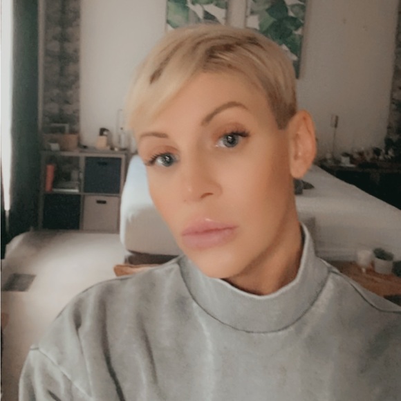 Meet your Posher, Lisa - Picture 6 of 7